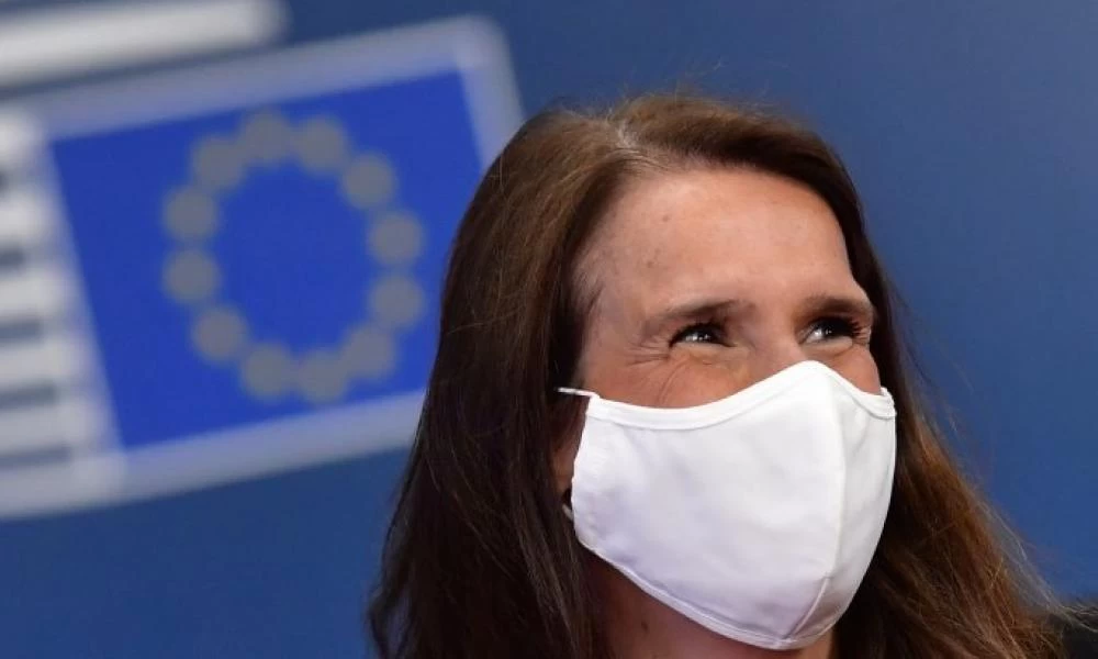 Κορονοϊός: Χαροπαλεύει στην εντατική η ΥΠΕΞ του Βελγίου Σοφί Βιλμές